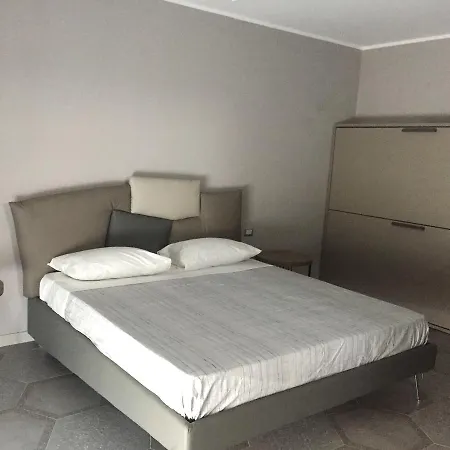 Πανσιόν Cilentorooms 3*